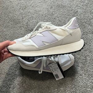 Unworn New Balance 237 Sneakers